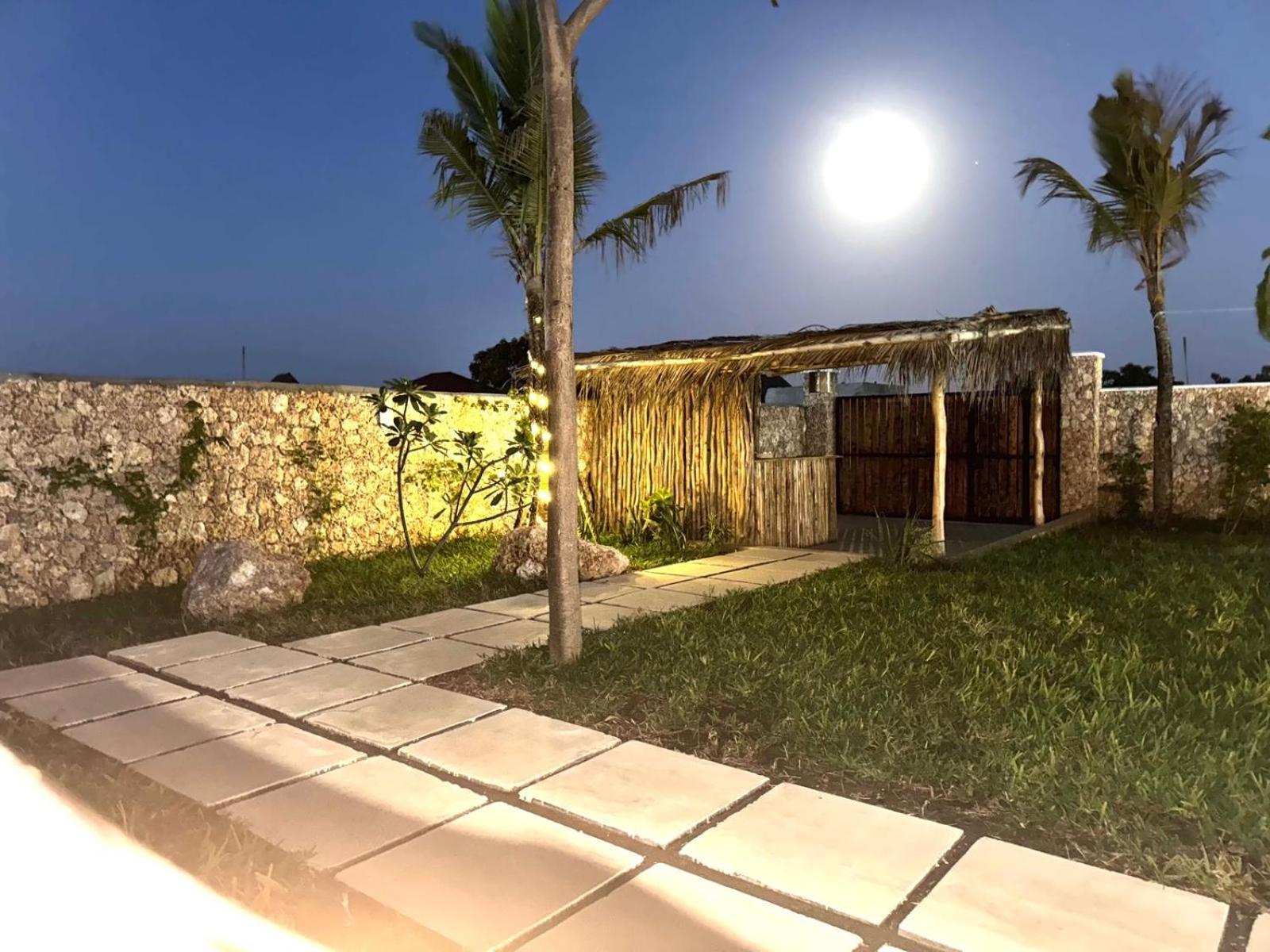Tatu Inn Boutique Hotel Watamu Esterno foto