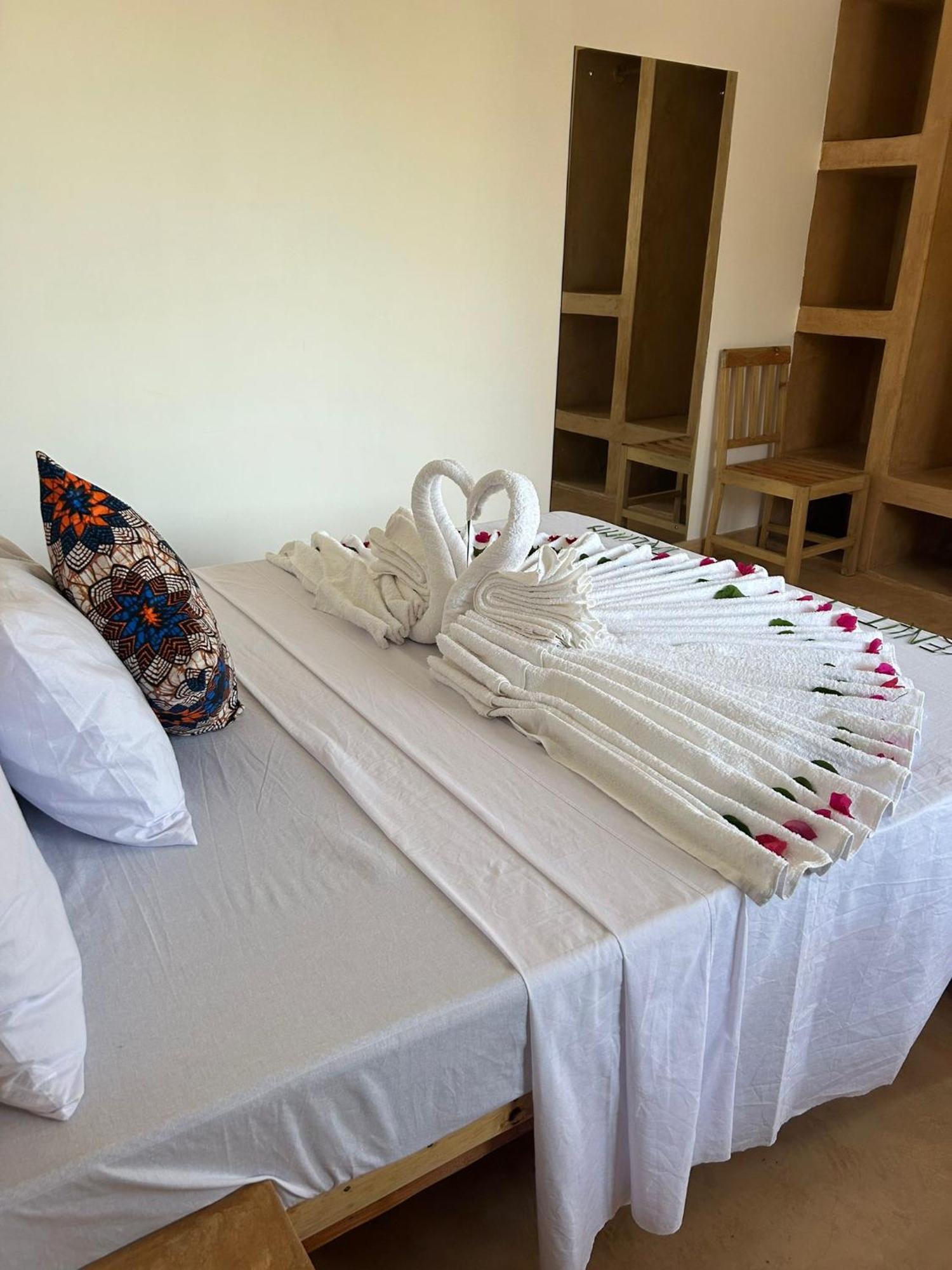 Tatu Inn Boutique Hotel Watamu Esterno foto